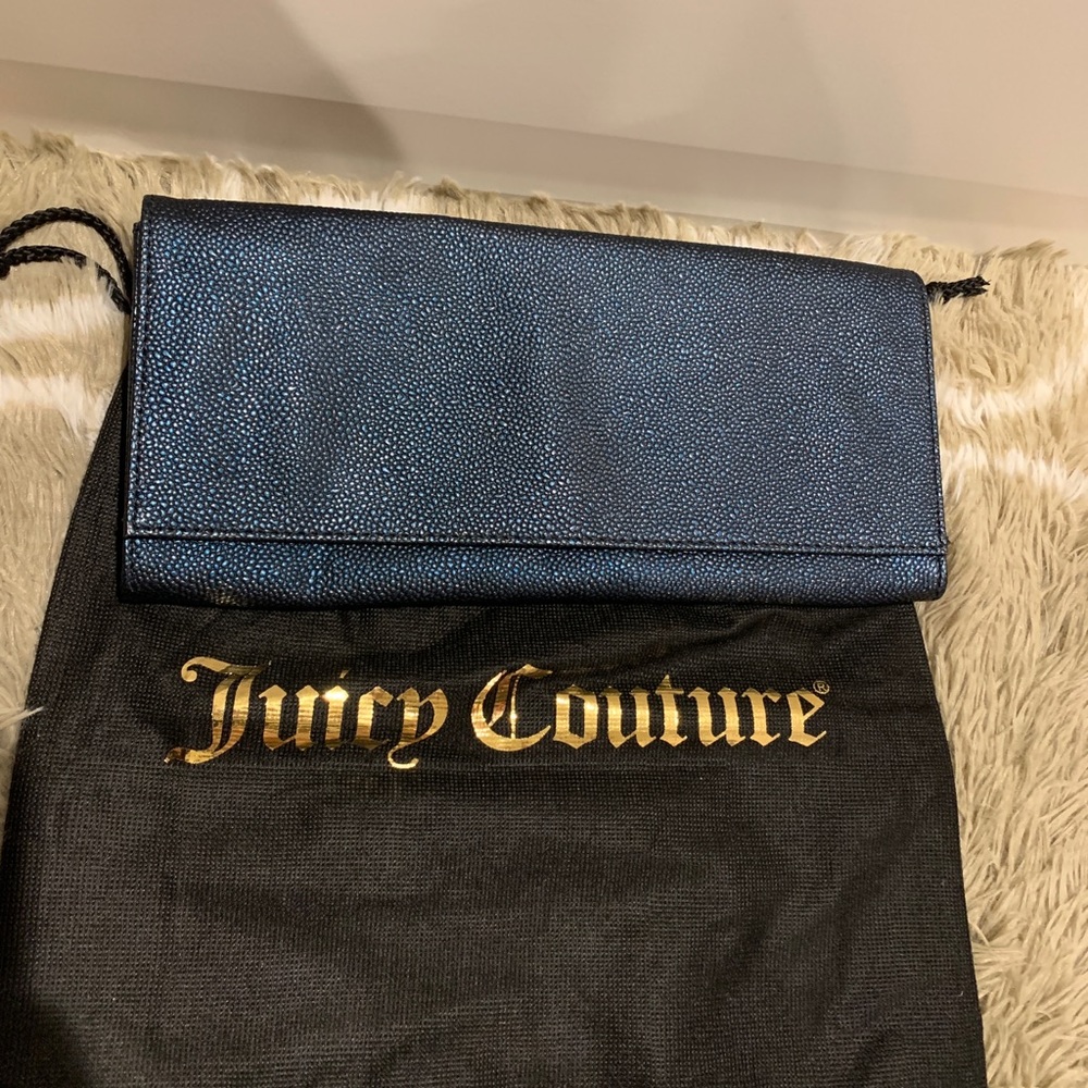JC clutch in navy color